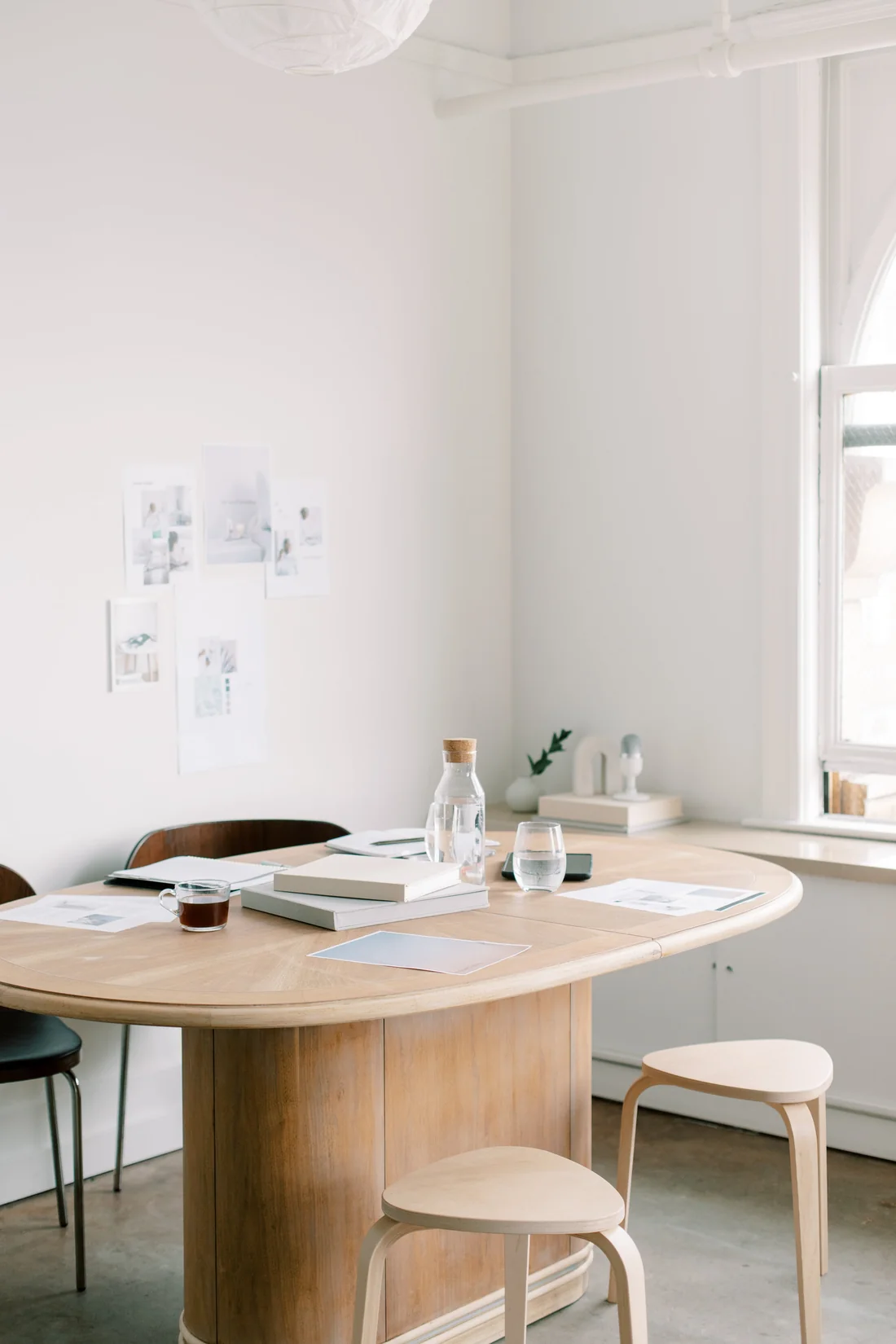 desk in office of trademarking lawyer with material on trademarking benefits